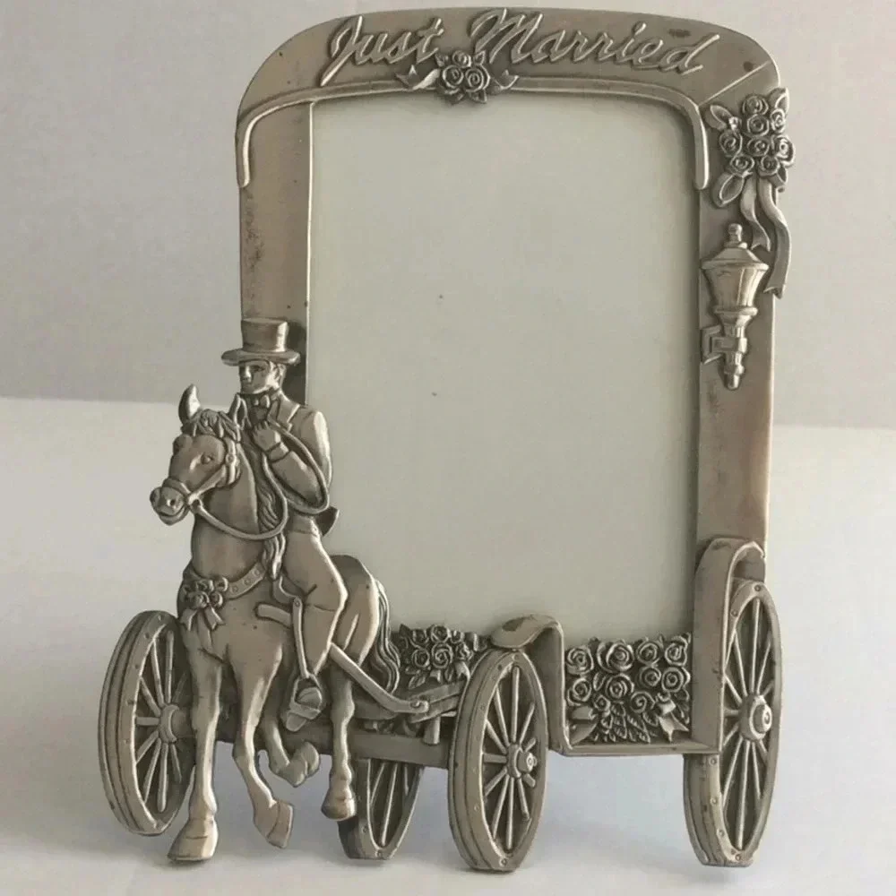 4x6 Just Married Picture Frame with Horse & Buggy